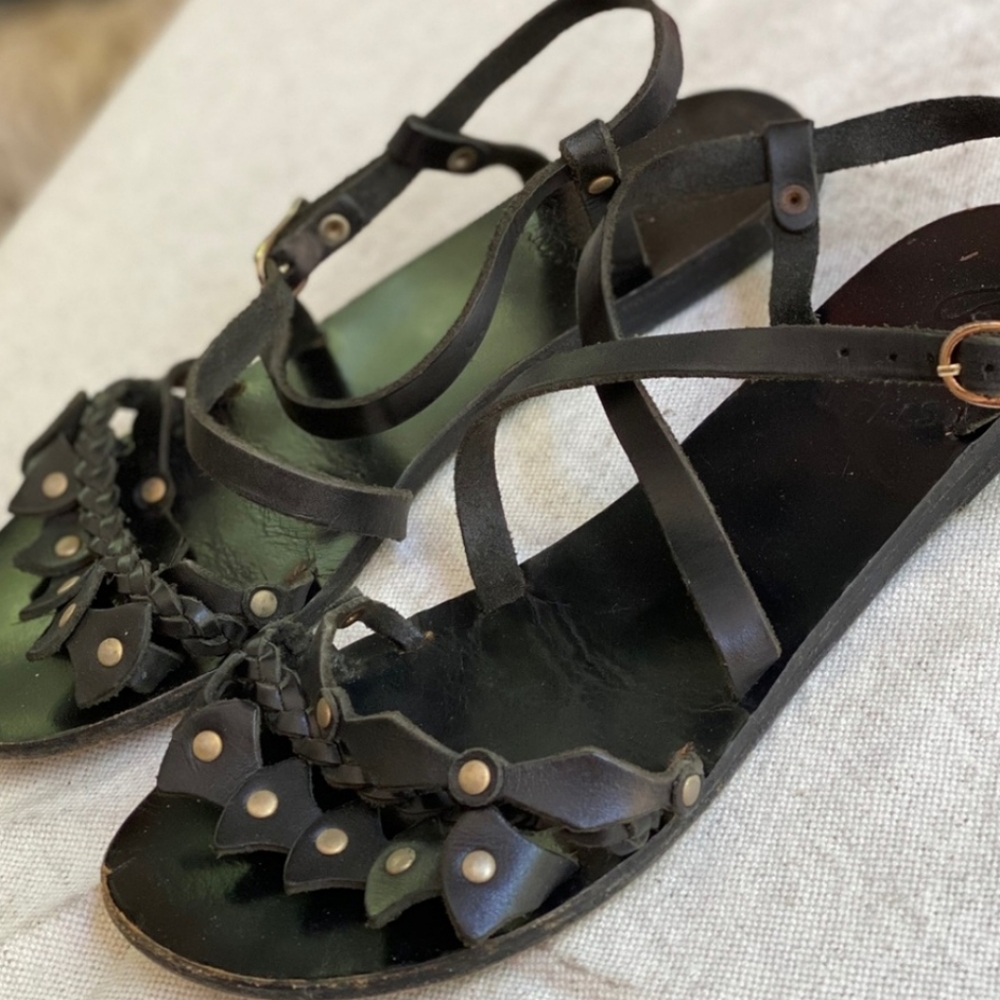 Ancient Greek Sandals - Picture 2 of 4